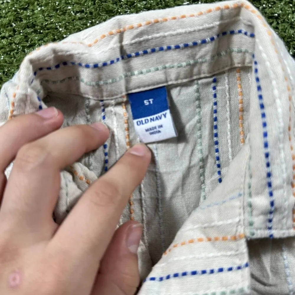 Old Navy Boys Short Sleeve Button-Down Shirt Size 5T